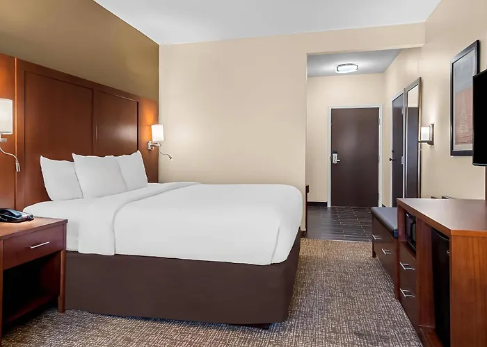 Comfort Suites Near Camp Lejeune